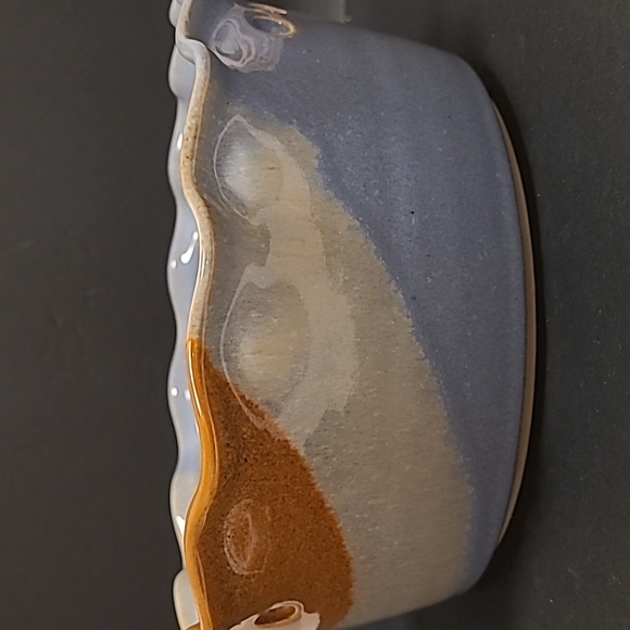 Vintage Clay Pen Pottery USA Casserole Dish With Scalloped Ruffled Rim - Picture 8 of 16